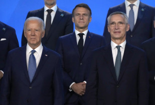 Joe Biden, Emmanuel Macron