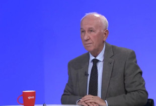 Ish-ambasadori i Kosovës në Francë, Muhamedin Kullashi