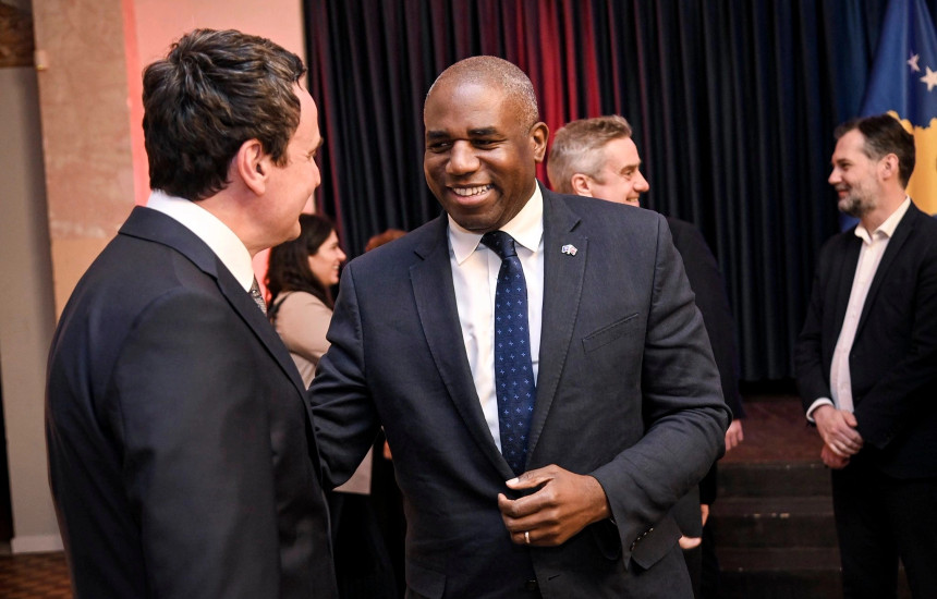 Kryeministri Albin Kurti dhe sekretari i shtetit për punë të jashtme të Mbretërisë së Bashkuar, David Lammy