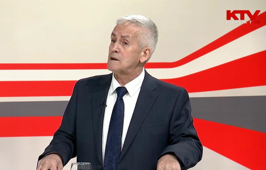 Profesori Nagip Skenderi