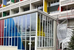 Jeta në monumentin parafabrikat