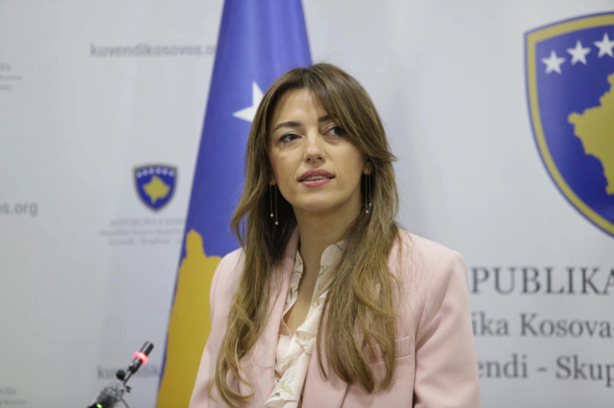 Haxhiu - Tahirit: Mosmarrja e veprimeve sa ishe ministër, tregon qartë kush i ka bërë shërbim Serbisë