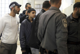 Izraeli liron palestinezin që mori pjesë në një sulm si 13-vjeçar, tani në gjendje të rëndë mendore
