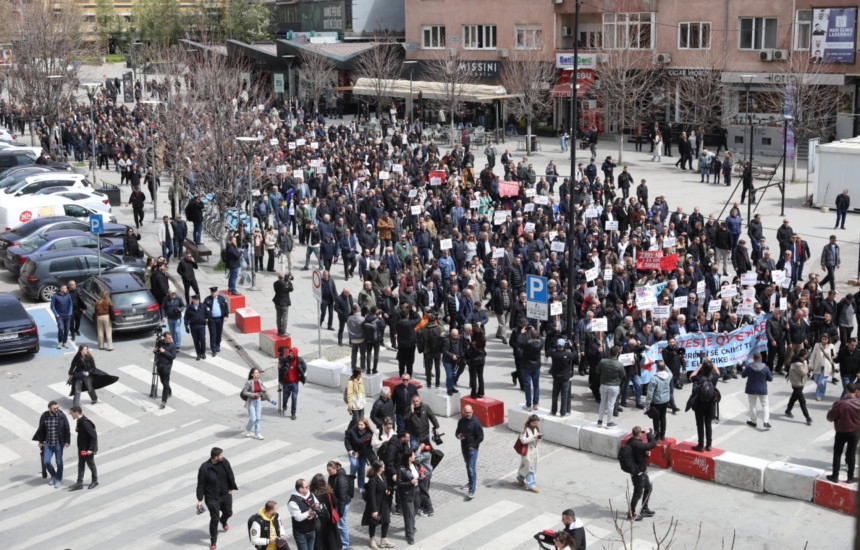 Protesta - Shtrenjtimi i rrymes