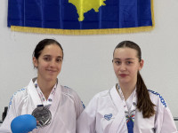 Behije Mustafa dhe Lijana Iseni