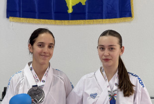 Behije Mustafa dhe Lijana Iseni