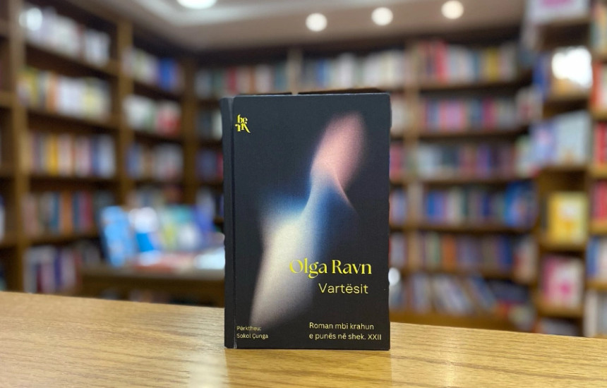 “Vartësit” libri nga Olga Ravn