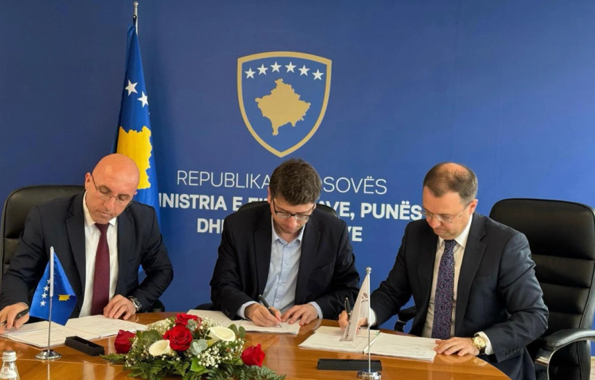 Nënshkrimi i marrëveshjes