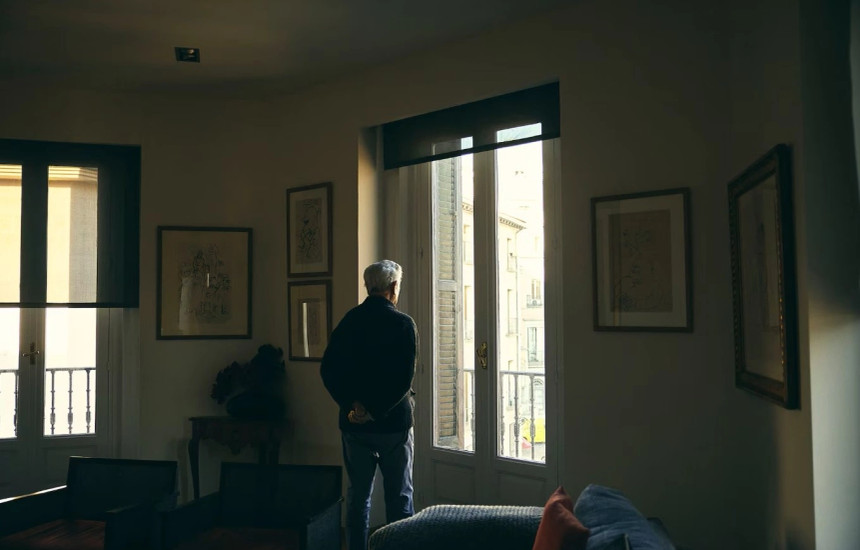 Mario Vargas Llosa në shtëpinë e tij në Madrid, i fotografuar më 24 janar 2023. Foto: (El Pais/Gianfranco Tripodo)