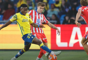 Las Palmas “eliminon” Atleticon nga gara për titull