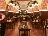 “Auerbachs Keller” në Leipzig është një nga restorantet më të famshme në botë