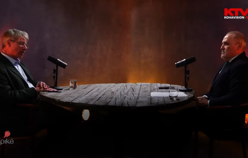 Veton Surroi dhe Oliver Schmitt