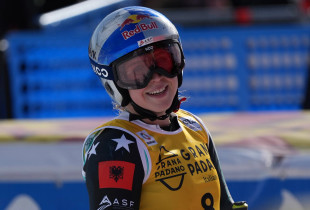 Lara Colturi