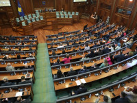 Seanca konstituive (Foto: Driton Paçarada)