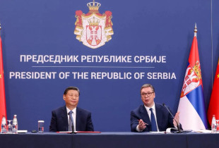 Lideri i Kinës, Xi Jinping, dhe presidenti i Serbisë, Aleksandar Vuçiq, në maj 2024