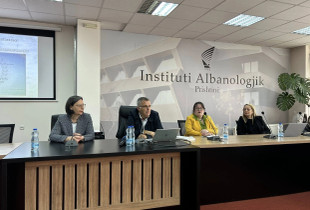 Rrugëtimin e suksesshëm të Shqipërisë me futjen e asteteve të trashëgimisë jomateriale nën mbrojtje të UNESCO-s, akterë të këryre nismave e kanë shpalosur të enjten në Prishtinë