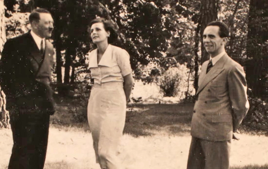 Leni Riefenstahl bashkë me Adolf Hitlerin dhe Joseph Goebels. (Foto: BetaCinema/Riefenstahl, Arkivi i Baden-Wuerttemberg)