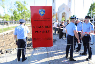Ndalimi i punimeve në sheshin "Xhorxh Bush" (Foto: Driton Paçarada)