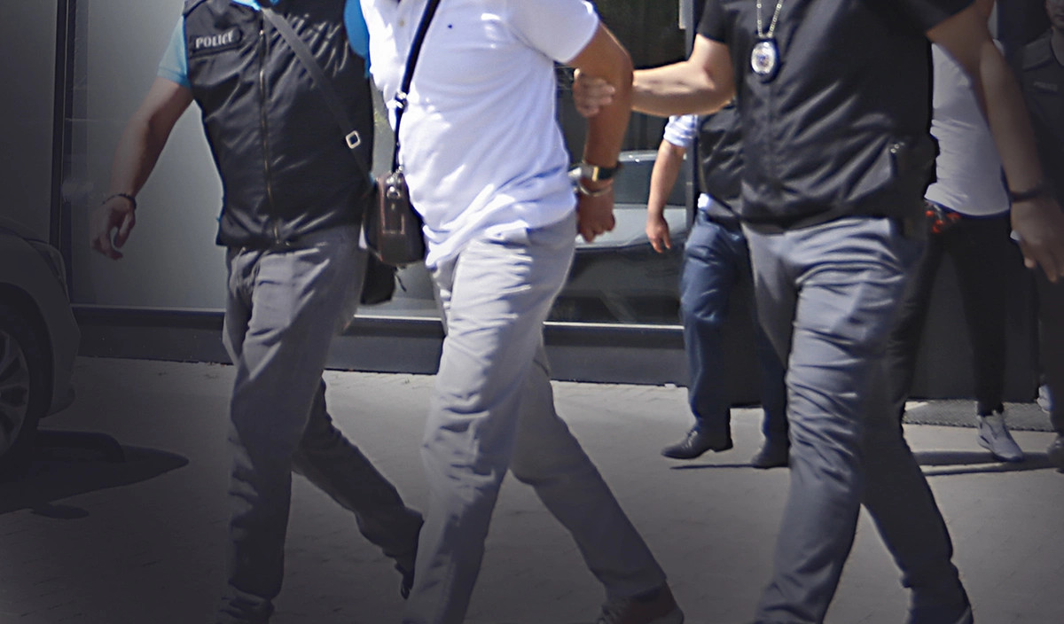 Bastisen tri lokacione në Podujevë  dy persona arrestohen për keqpërdorim me kartela bankare