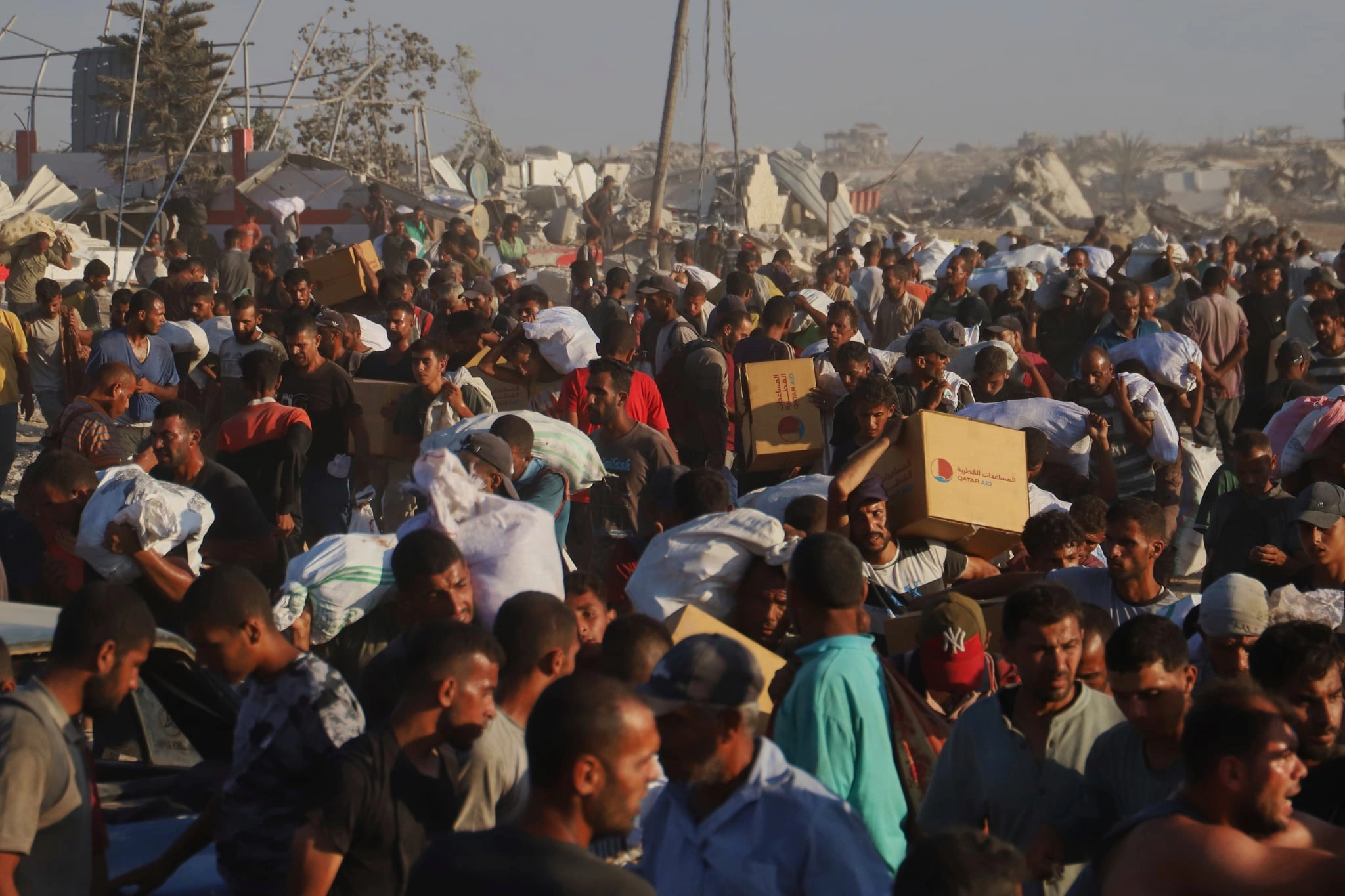 Izraeli thotë se do ta lejojë hyrjen e kontrolluar të mallrave në Gazë përmes tregtarëve lokalë