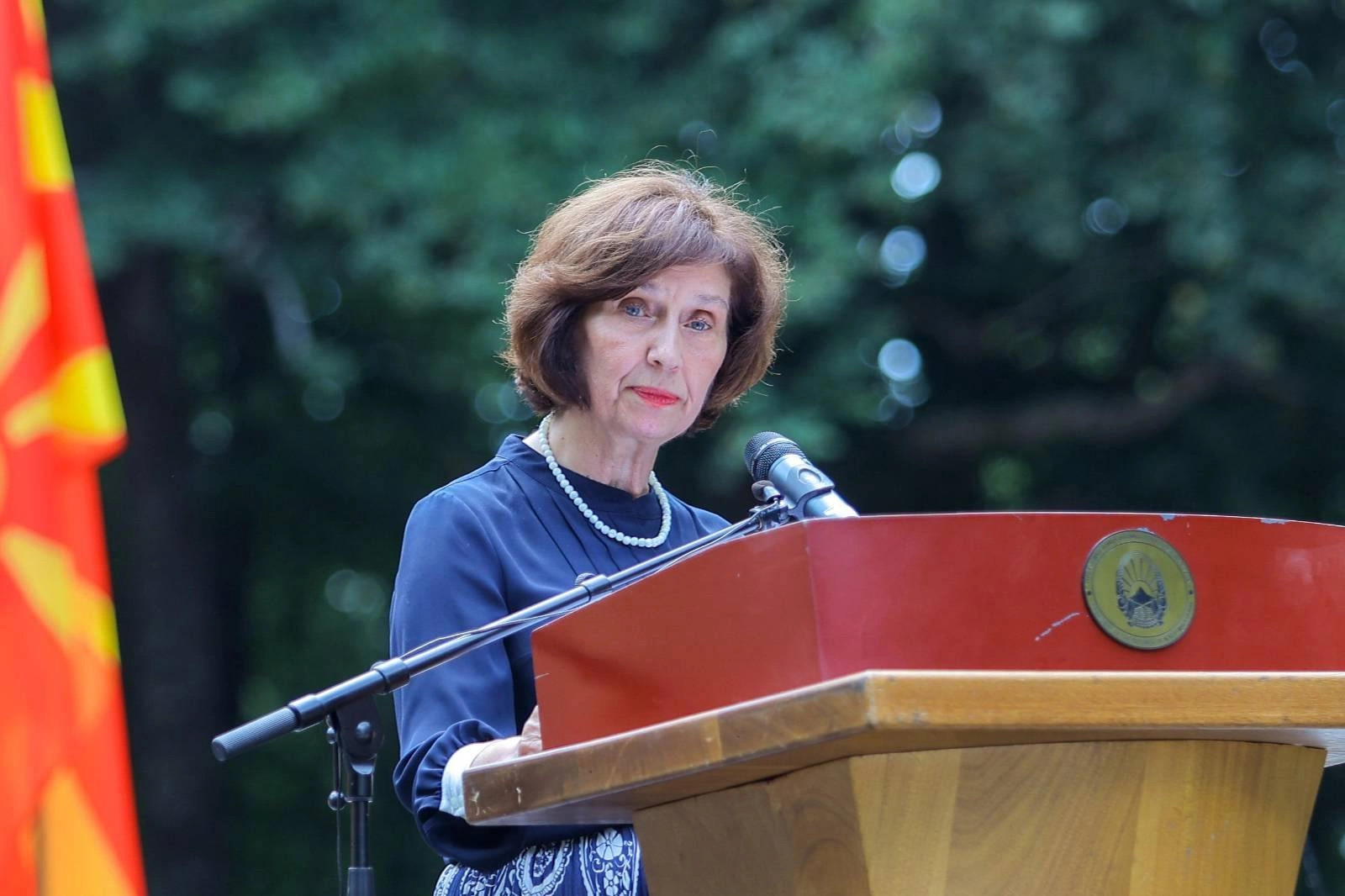 Predsednica Severne Makedonije obsoja antislovenske izpade na tekmi v Kumanovu