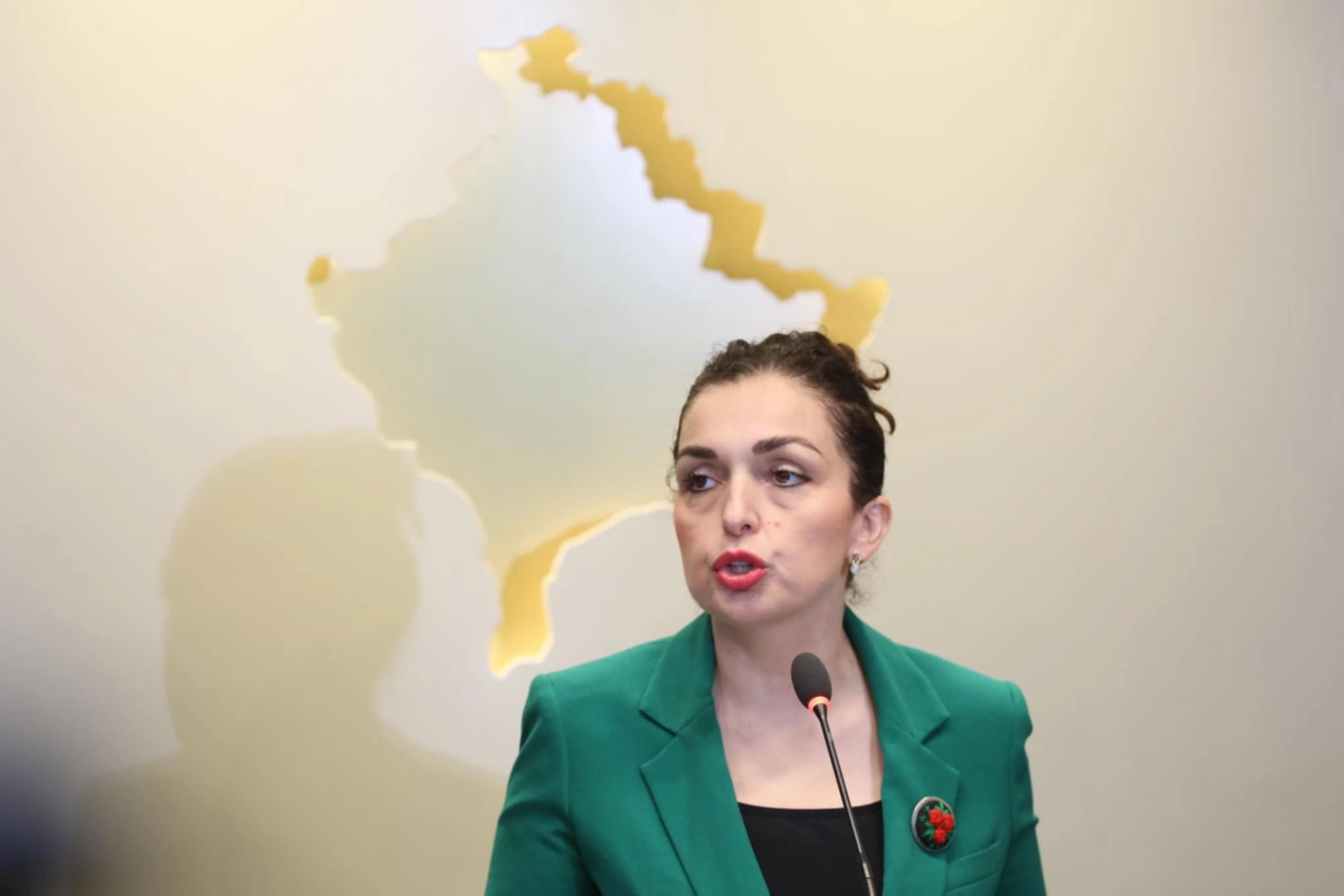 Osmani: Serbia po përpiqet të blejë vota