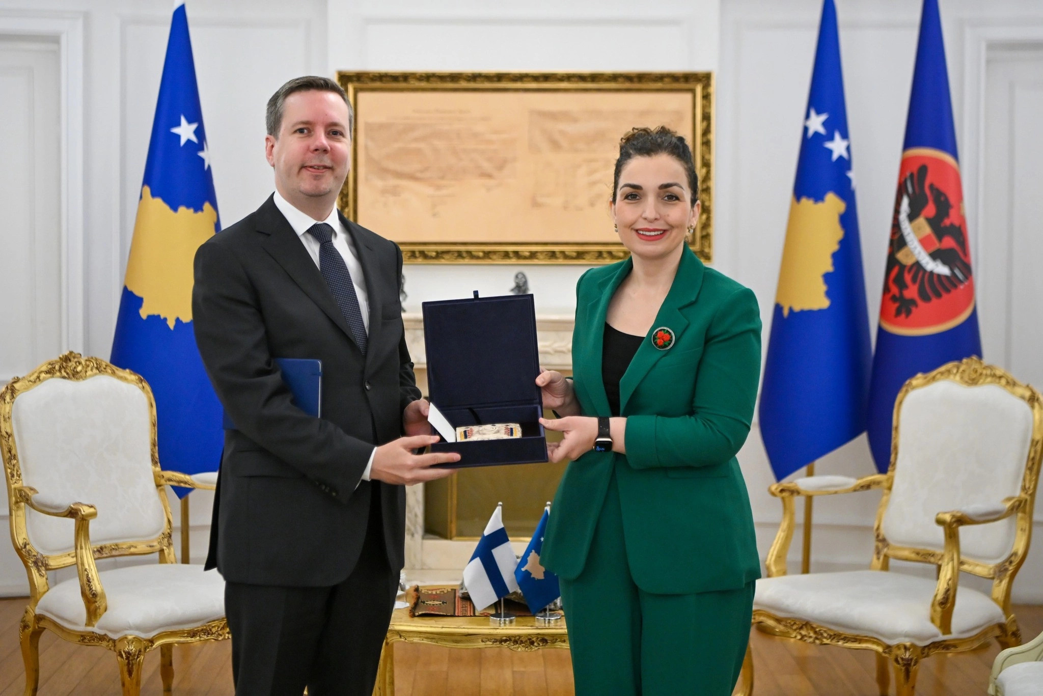 Predsednica Kosova, Vjosa Osmani, se je poslovila od finskega veleposlanika