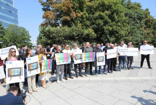Protesta e punëtorëve të RTK-së