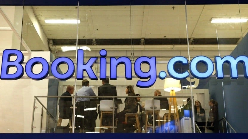 Mijëra hotele në Evropë paralajmërojnë padi ndaj  Booking com 