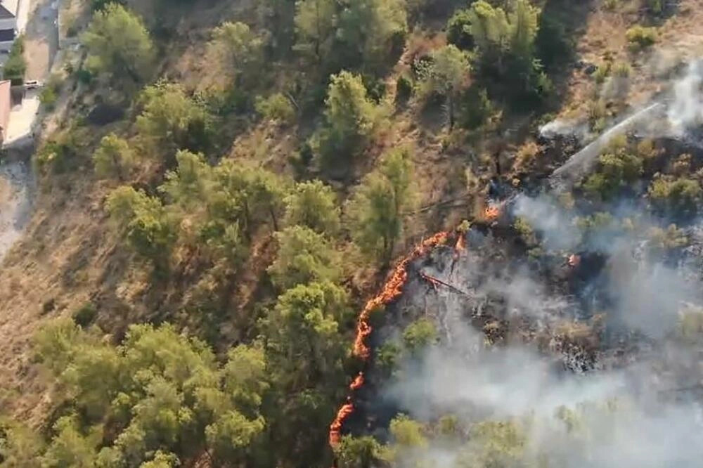Një ushtar i vdekur në Mal të Zi gjatë përpjekjeve për shuarje të zjarreve
