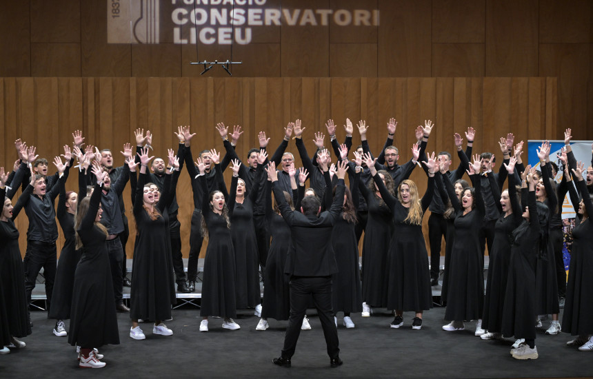 Kori “Siparantum” drejt Tajlandës me rrëfimin e historisë muzikore shqiptare