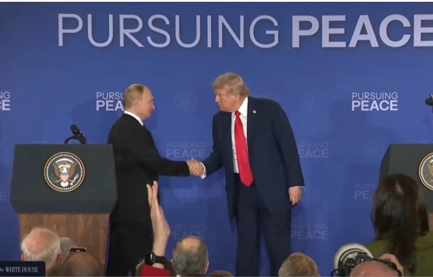 Bisedime “produktive” Trump-Putin