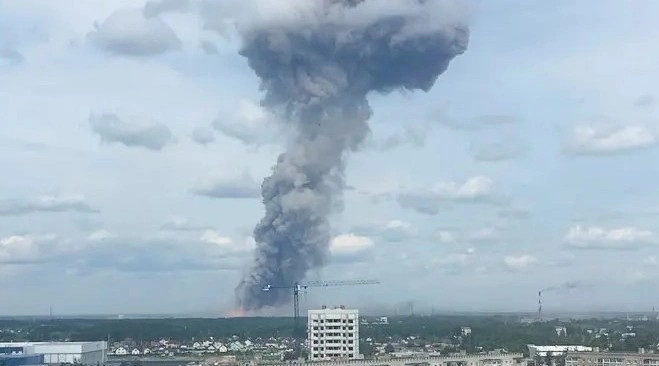 Zjarr në një fabrikë ruse, të paktën 11 të vdekur dhe rreth 130 të lënduar