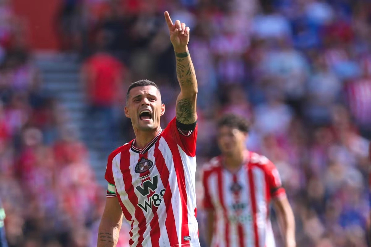 Fillim i mbarë i kapitenit Xhaka te Sunderlandi