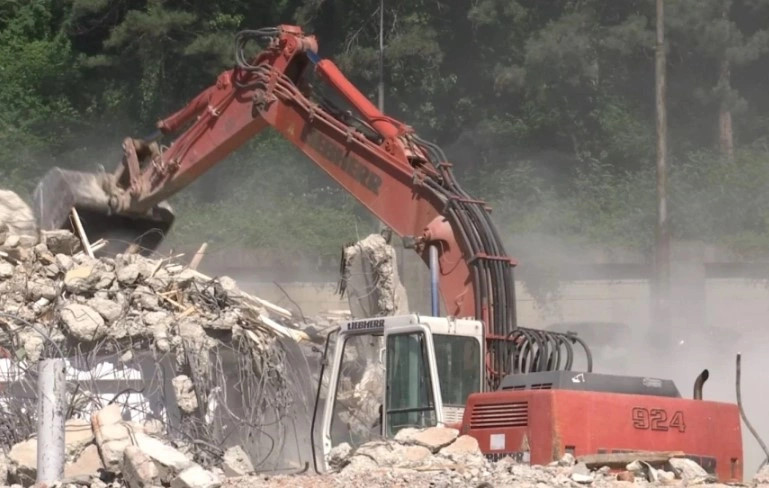 Saraji i Vjetër, rrënimi