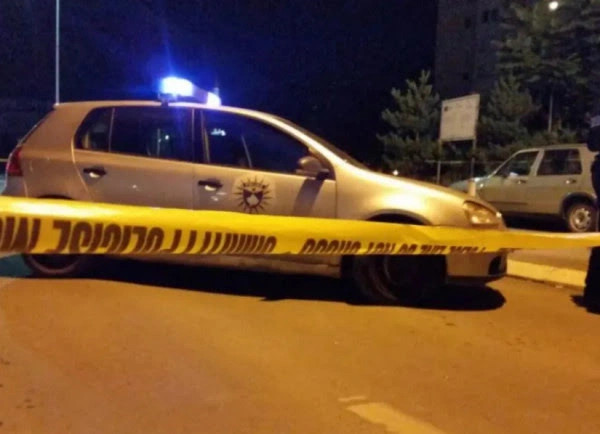 Persona të panjohur hedhin mjet shpërthyes në shtëpinë e një gruaje në Podujevë