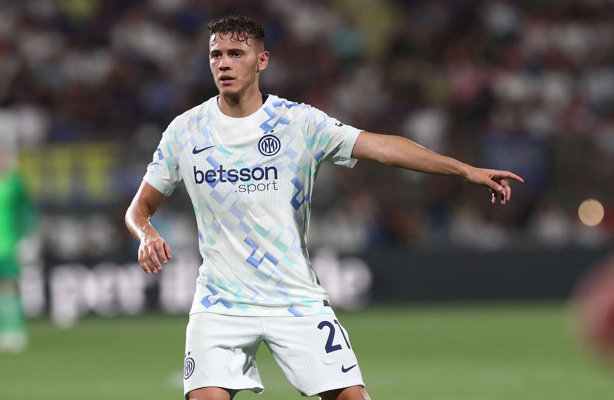 Kristjan Asllani blizu prestopa iz Interja v Bologno