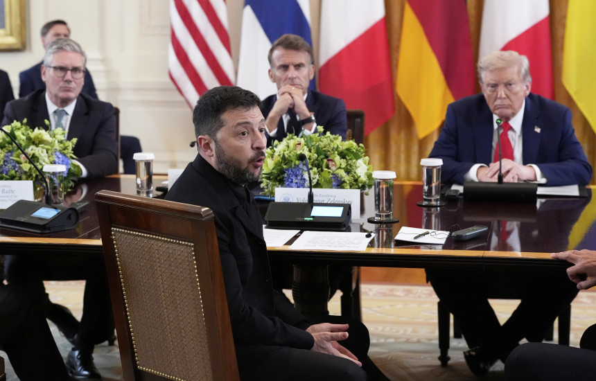Takimi i Donald Trumpit me Volodymyr Zelenskyn dhe liderët evropianë