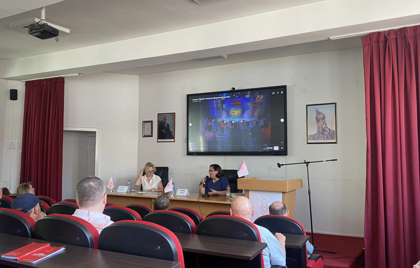 Sfida e huazimeve në shqip përballë kontakteve gjuhësore për identitet profesional