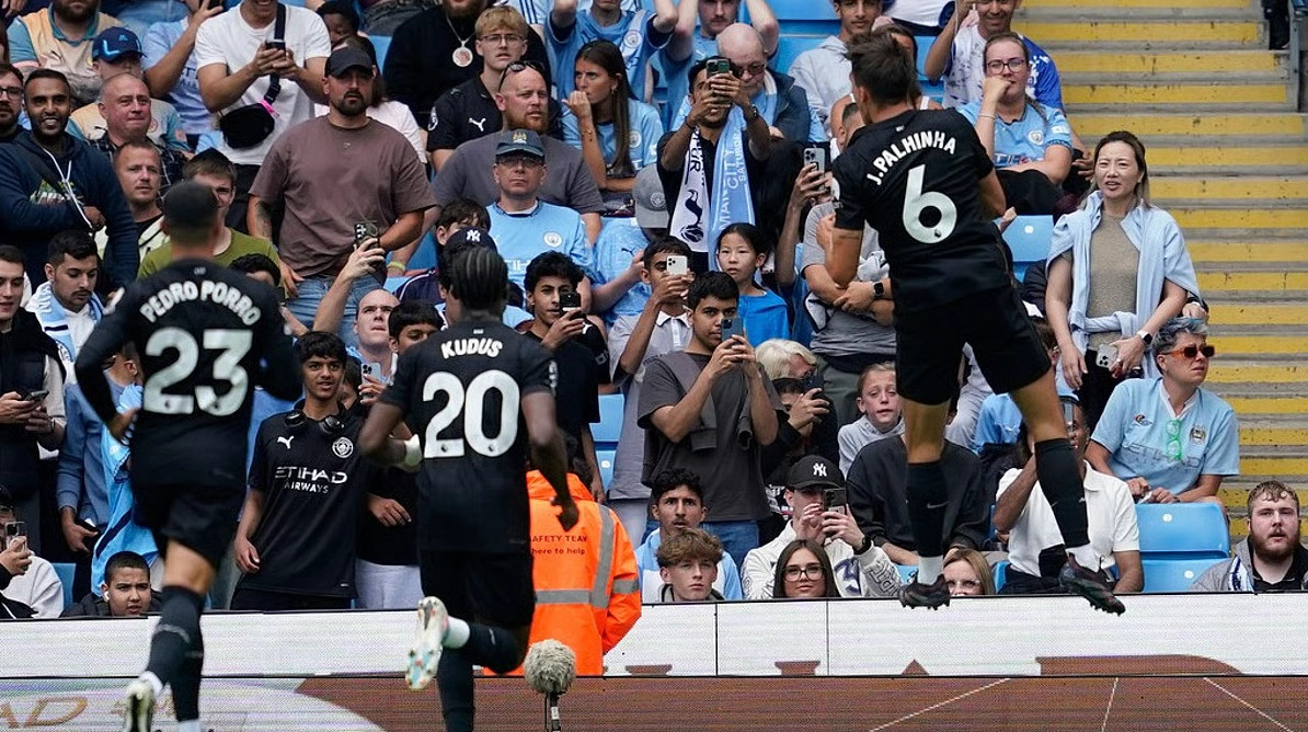 Fitore e madhe e Tottenhamit ndaj Cityt