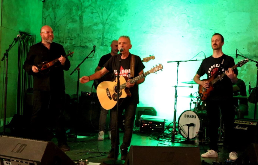 Muzika është njëra formë e kulturës shqiptare që vjen tradicionalisht në kuadër të Seminarit Ndërkombëtar për Gjuhën, Letërsinë dhe Kulturën Shqiptare që edhe sivjet, për të 43-tën herë, e bën Prishtinën  qendër për albanologët e huaj