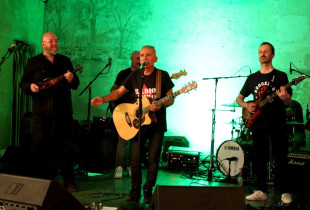 Muzika është njëra formë e kulturës shqiptare që vjen tradicionalisht në kuadër të Seminarit Ndërkombëtar për Gjuhën, Letërsinë dhe Kulturën Shqiptare që edhe sivjet, për të 43-tën herë, e bën Prishtinën  qendër për albanologët e huaj