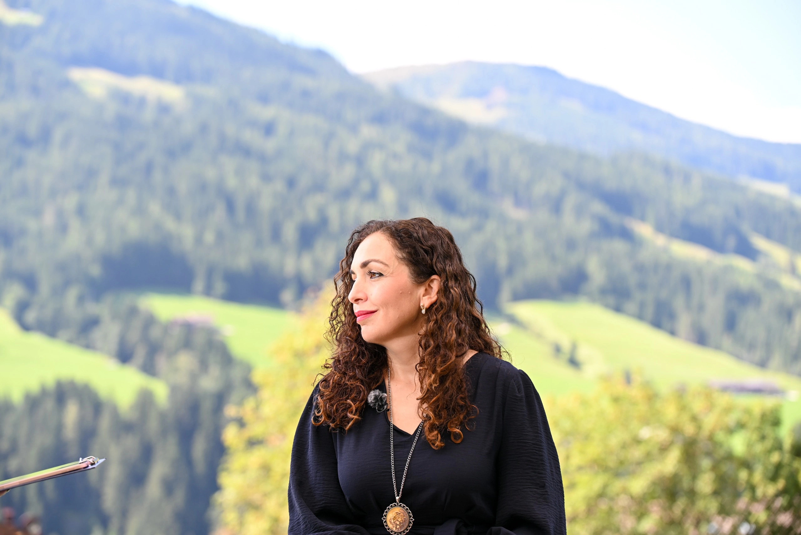 Predsednica Kosova Vjosa Osmani poziva politične stranke k dogovoru za oblikovanje institucij