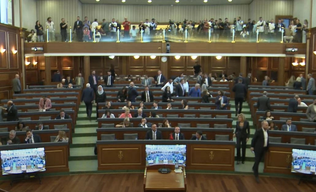 Propozimi i komunitetit serb për nënkryetar bëhet me short