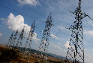 Rryma - transmisioni - energjia elektrike - zrre - largperquesit