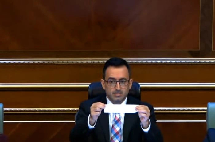 Dështon Nenad Rashiqi, ndërpritet seanca