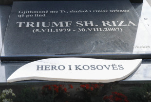Triumf Riza