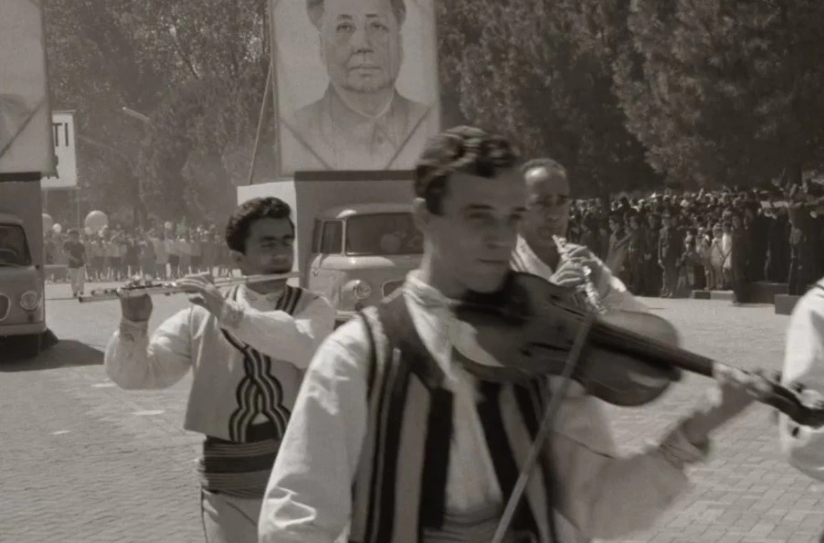 Propaganda në frymë sovjetike e Shqipërisë dhe pasioni për estetikë