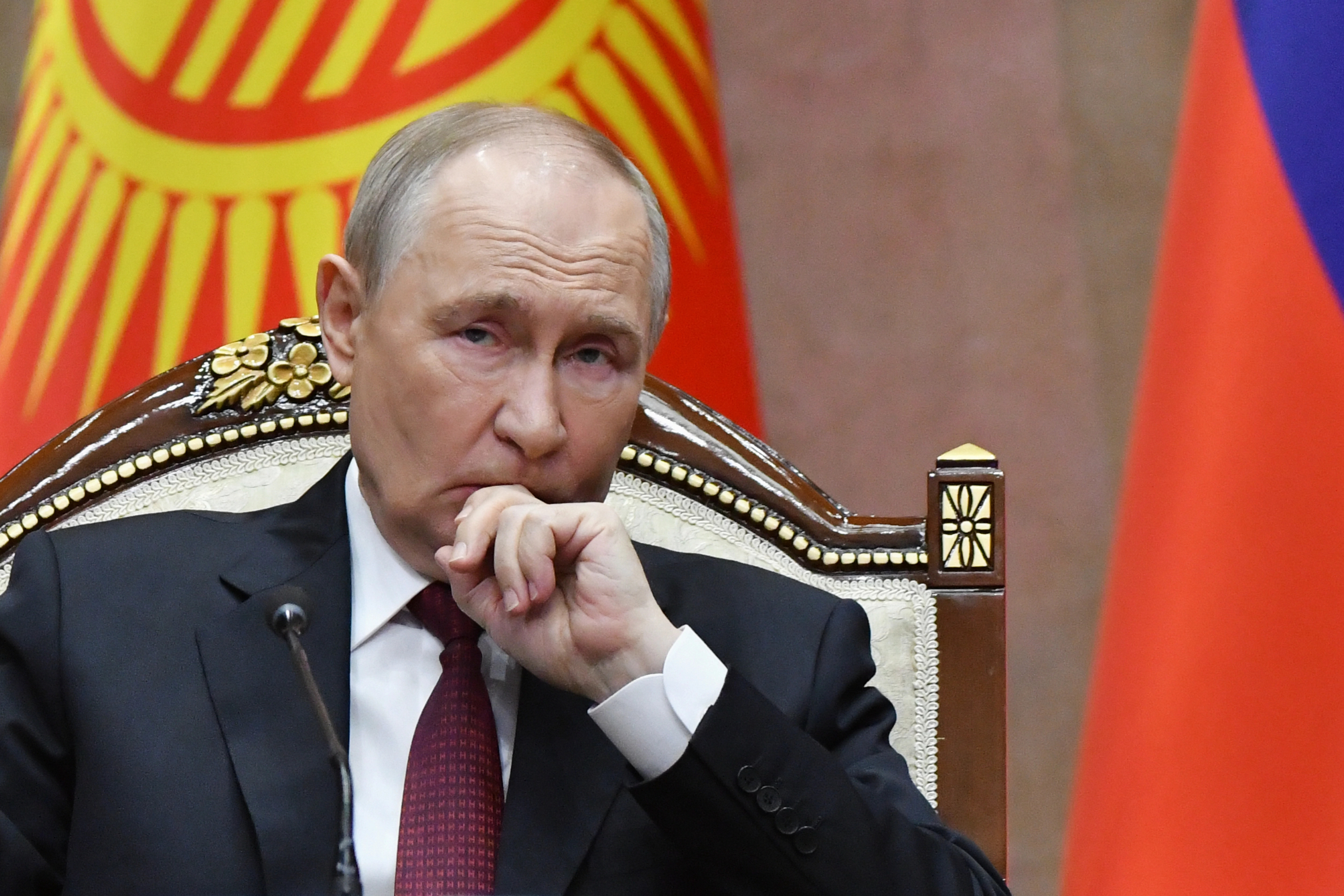 Kremlini thotë se mund ta diskutojë çështjen e vendosjes së trupave evropiane në Ukrainë