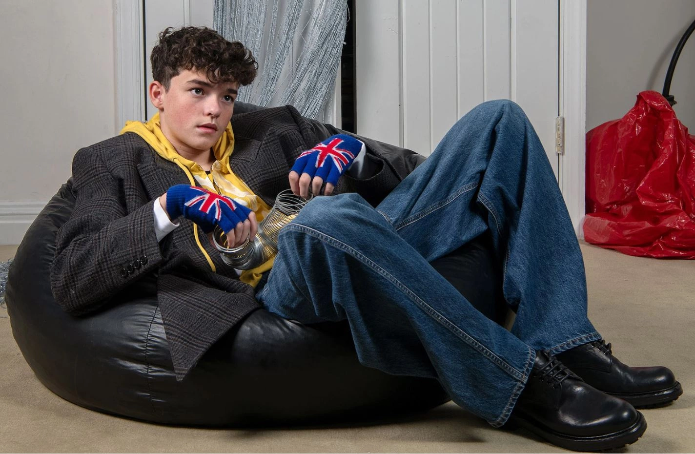 Aktori i &quot;Adolescence&quot;, Owen Cooper. Fotografuar nga Justine Kurland për revistën Dazed